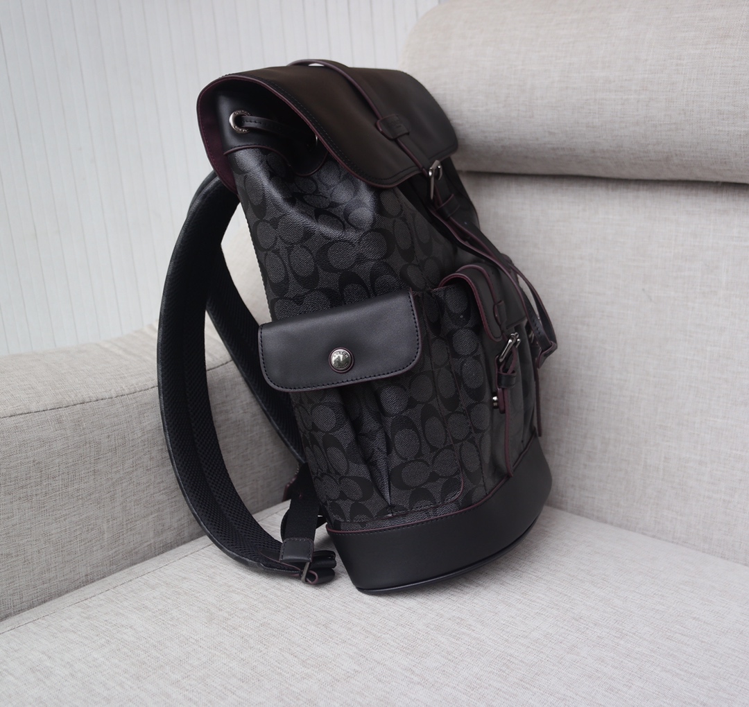 Coach 蔻驰coach50044 头层牛皮男士抽绳翻盖旅行登山包 背包透气设计 磁石抽绳收口