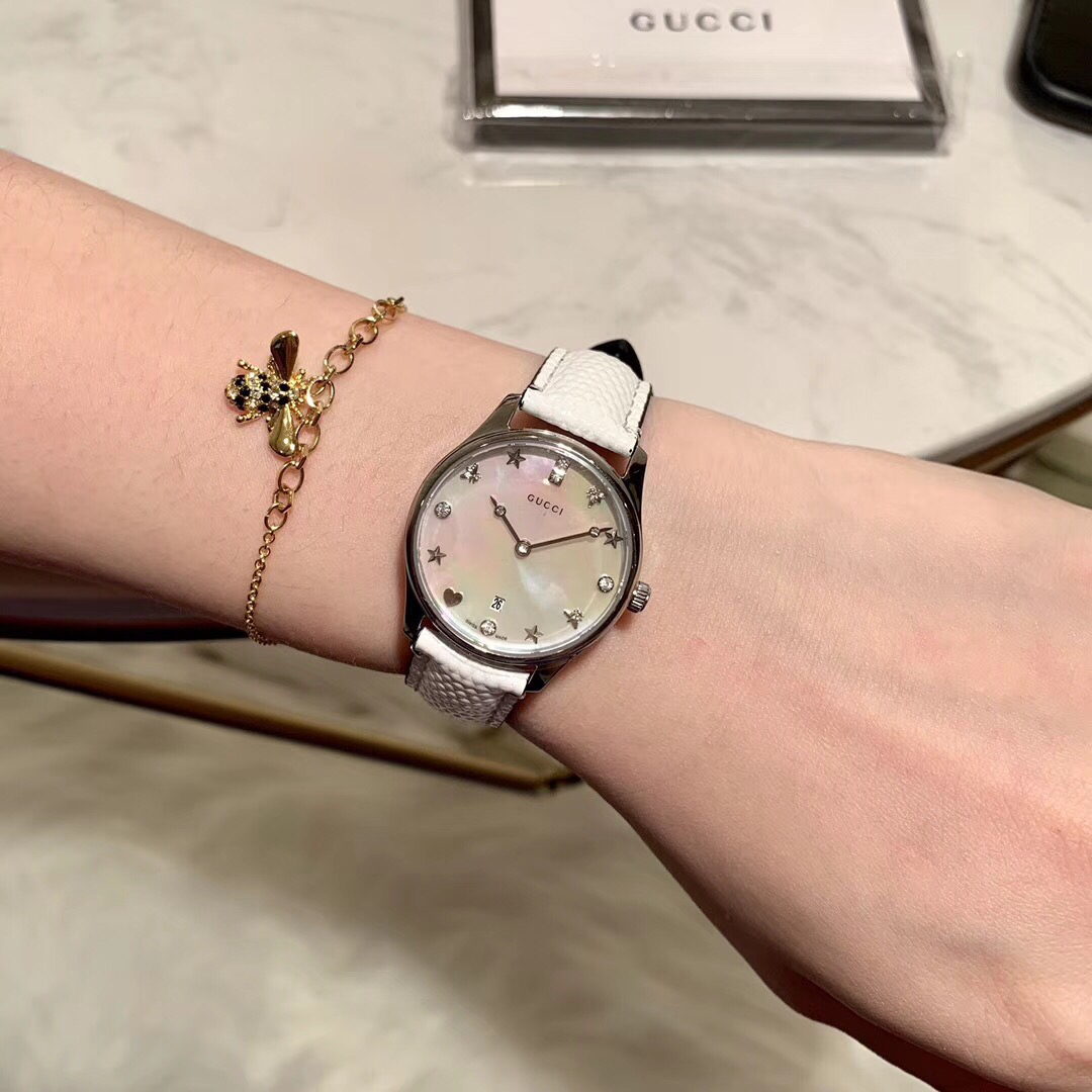 Gucci 古驰-女士腕表 尺寸29mm ，采用精巧的蜜蜂 星星 和心形 造型，表壳以精钢材质打造、不拘一格的设计更臻完美