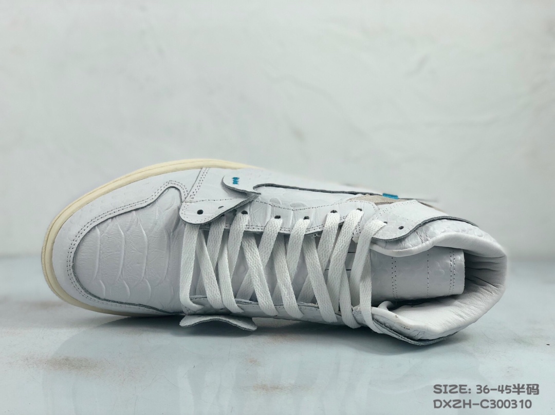 130<br />公司级 Nike Air Jordan 1 X OFF-White 联名款乔1 AJ1  ow顶级超软湿发小牛皮 超级性价比 跑量款 36 36.5 37.5 38 38.5 39 40 40.5 41 42 42.5 43 44 44.5 45 #DXZH-C300310