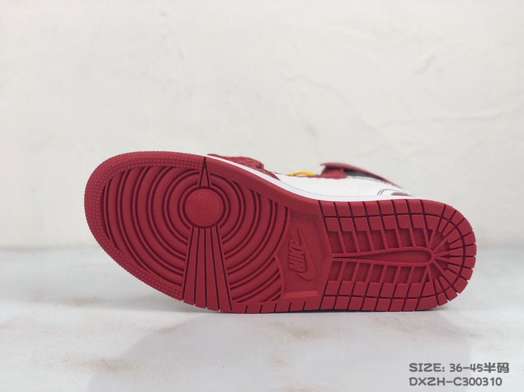 130<br />公司级 Nike Air Jordan 1 X OFF-White 联名款乔1 AJ1  ow顶级超软湿发小牛皮 超级性价比 跑量款 36 36.5 37.5 38 38.5 39 40 40.5 41 42 42.5 43 44 44.5 45 #DXZH-C300310