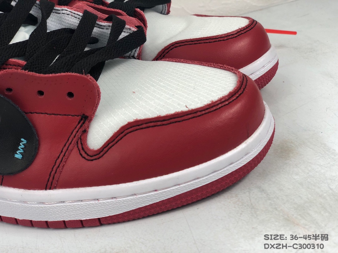 130<br />公司级 Nike Air Jordan 1 X OFF-White 联名款乔1 AJ1  ow顶级超软湿发小牛皮 超级性价比 跑量款 36 36.5 37.5 38 38.5 39 40 40.5 41 42 42.5 43 44 44.5 45 #DXZH-C300310