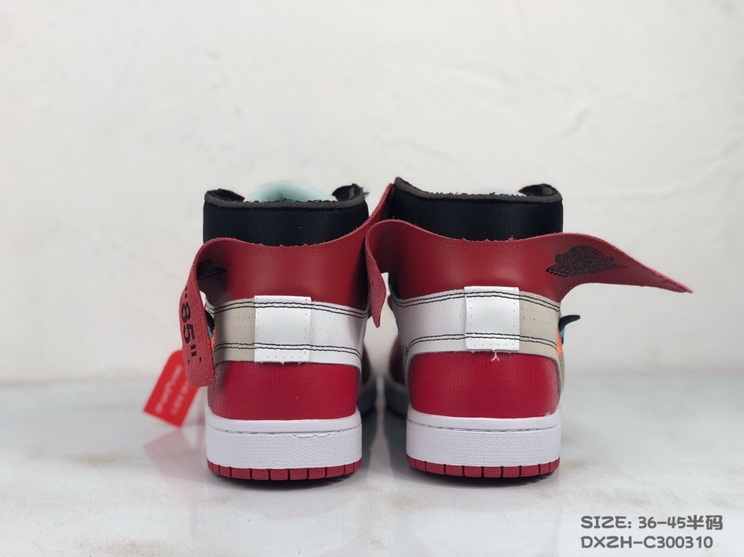 130<br />公司级 Nike Air Jordan 1 X OFF-White 联名款乔1 AJ1  ow顶级超软湿发小牛皮 超级性价比 跑量款 36 36.5 37.5 38 38.5 39 40 40.5 41 42 42.5 43 44 44.5 45 #DXZH-C300310