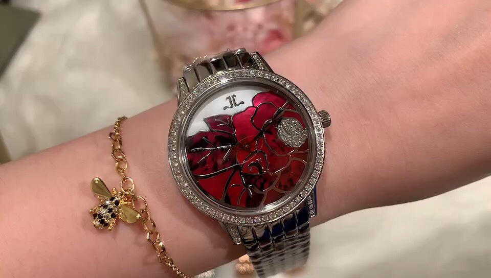 Cartier 积家约会女款系列视频欣赏