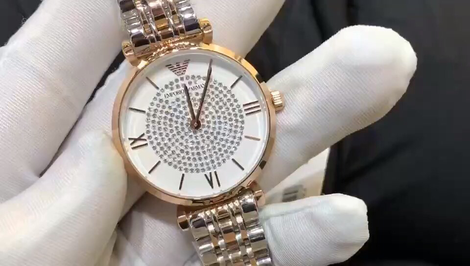 Armani “我愿意把星辰银河都送给你” 阿玛尼满天星手表最浪漫的情话