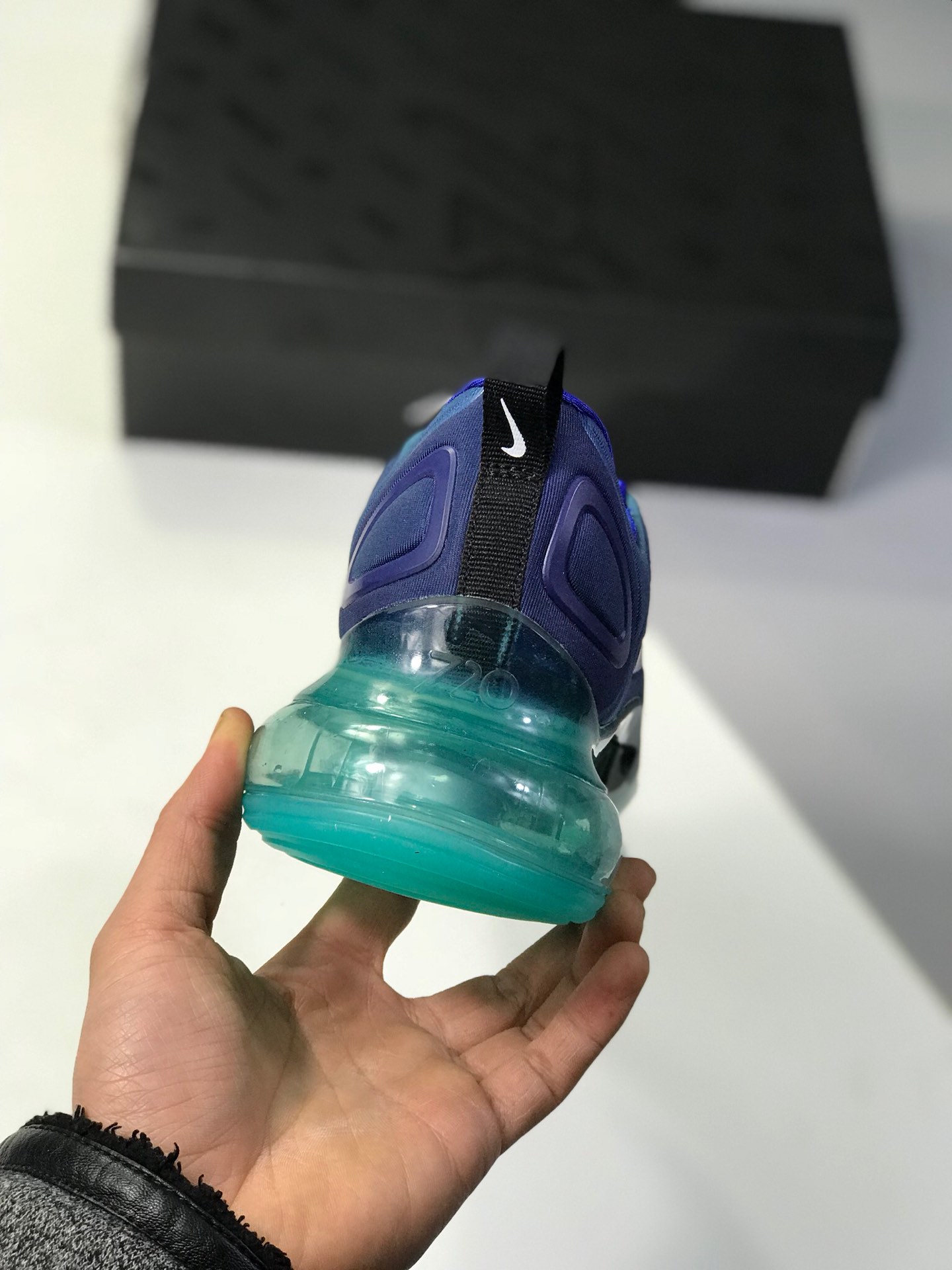 180纯原版 正确包装 耐克 Nike Air Max 720 天眼 气垫部分的全新升级  AO2924-400