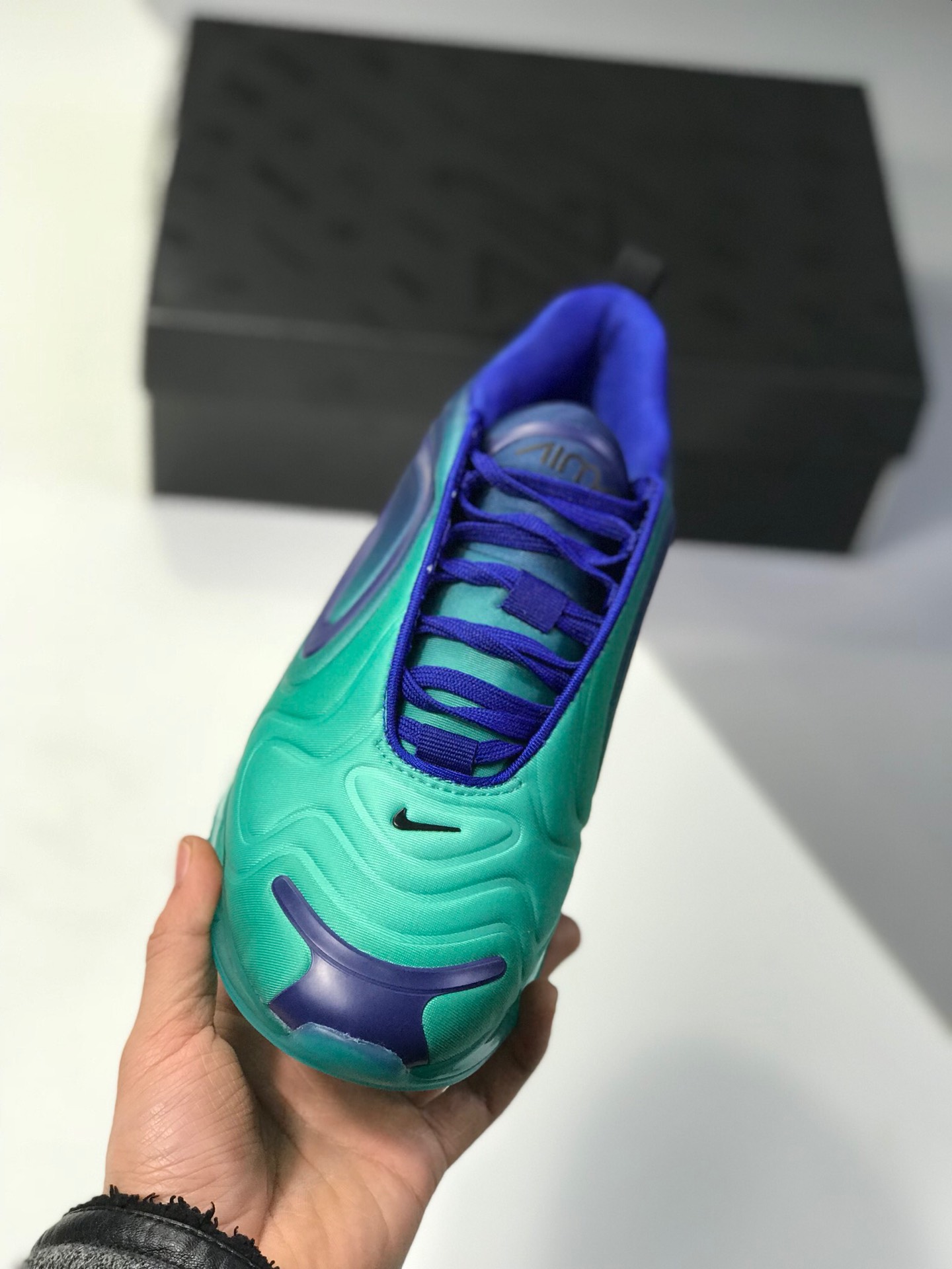 180纯原版 正确包装 耐克 Nike Air Max 720 天眼 气垫部分的全新升级  AO2924-400