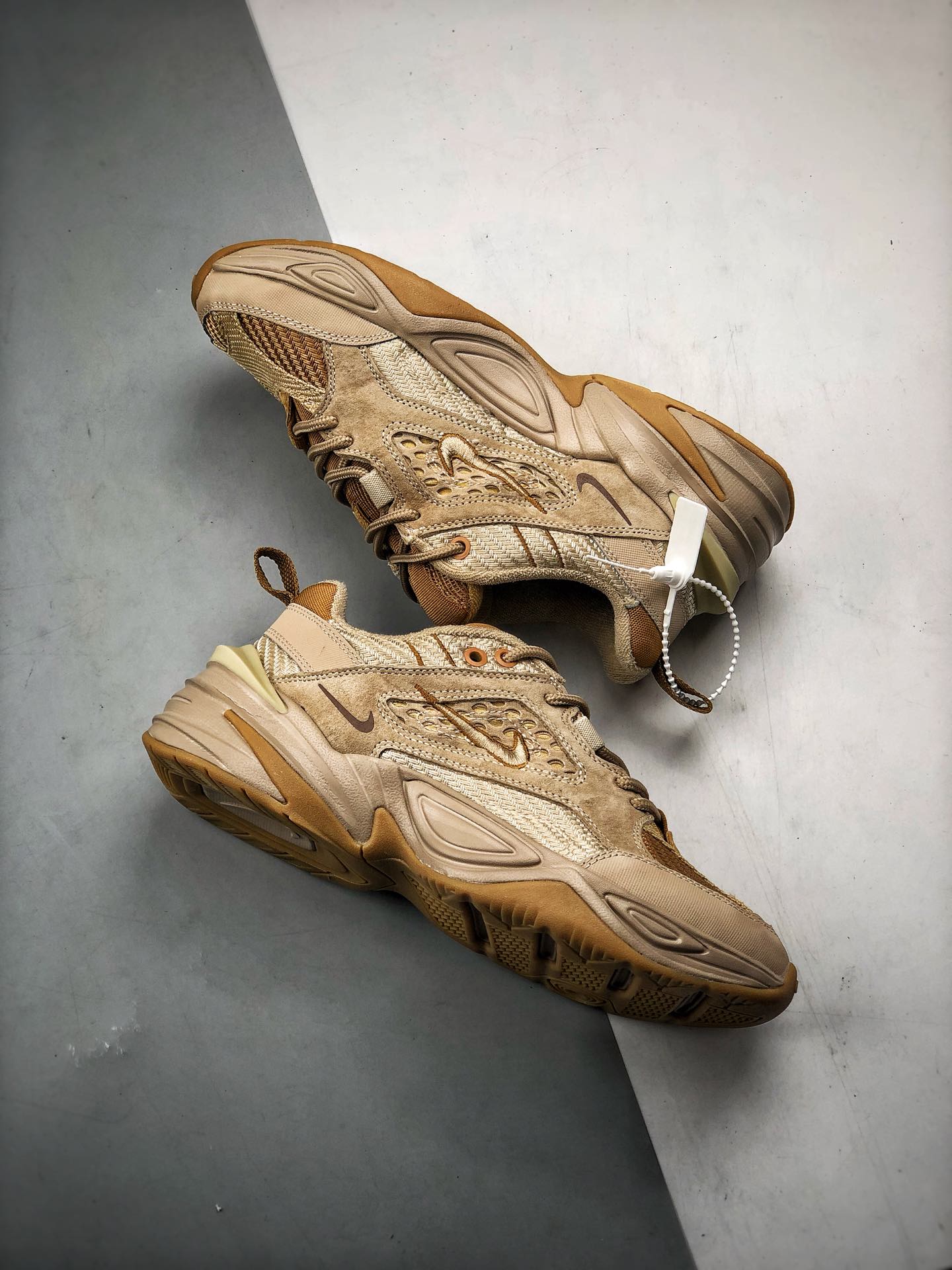 Air Monarch the M2K Tekno Size：36 36.5 37.5 38 38.5 39 40 40.5 41 42 42.5 43 44 44.5 45编码#A-B98462