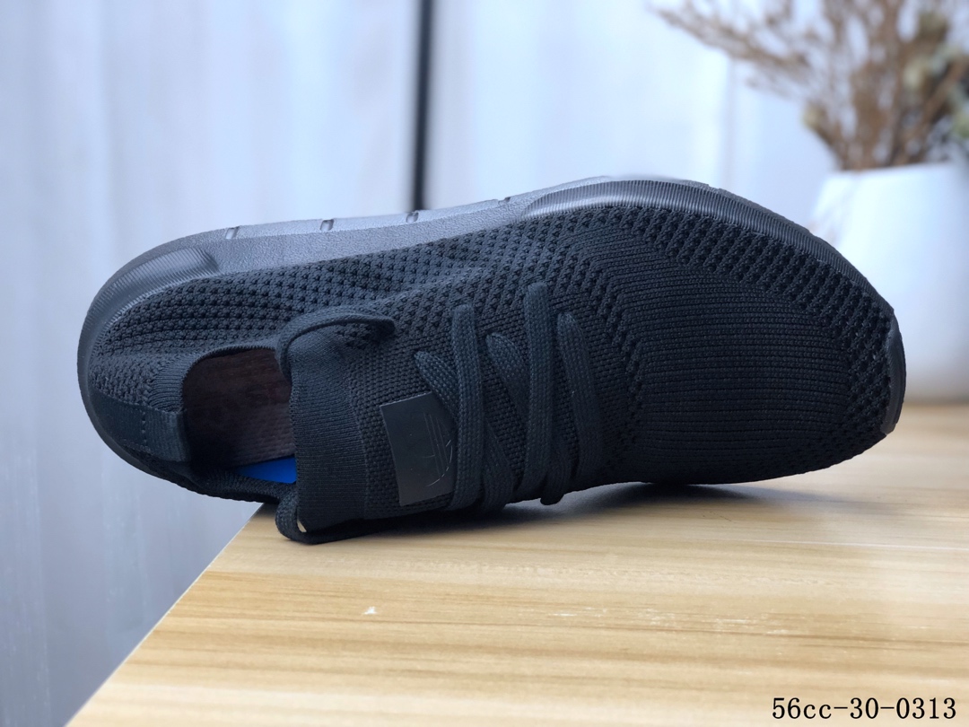 Adidas Swift Run PK 编织飞线 防滑耐磨 休闲运动跑步鞋！56cc-30-0313