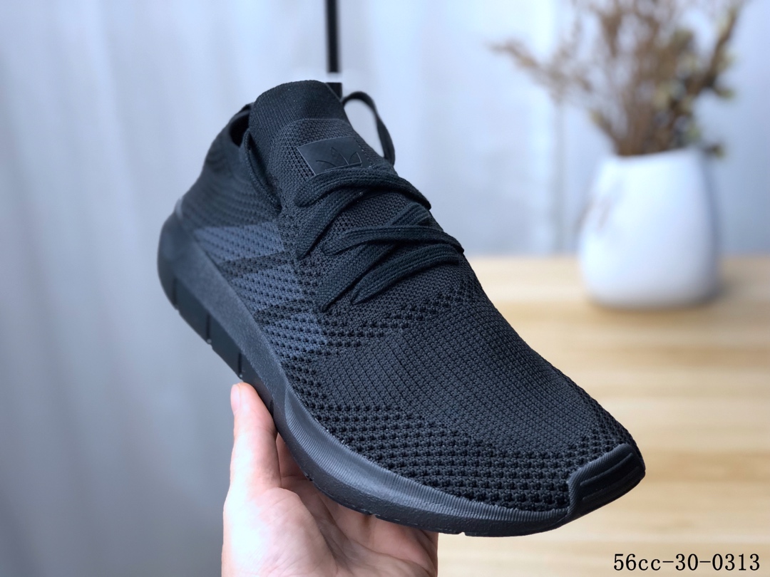 Adidas Swift Run PK 编织飞线 防滑耐磨 休闲运动跑步鞋！56cc-30-0313