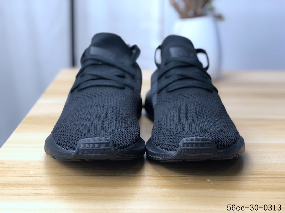 Adidas Swift Run PK 编织飞线 防滑耐磨 休闲运动跑步鞋！56cc-30-0313