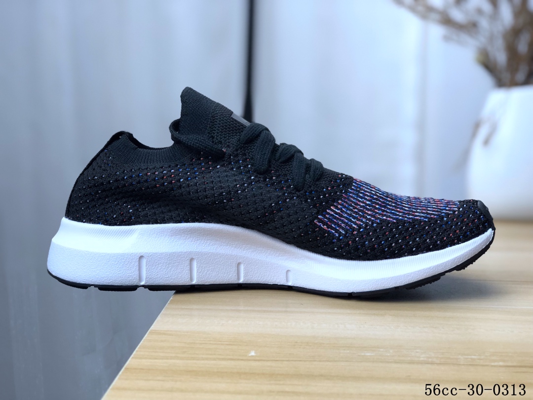 Adidas Swift Run PK 编织飞线 防滑耐磨 休闲运动跑步鞋！56cc-30-0313