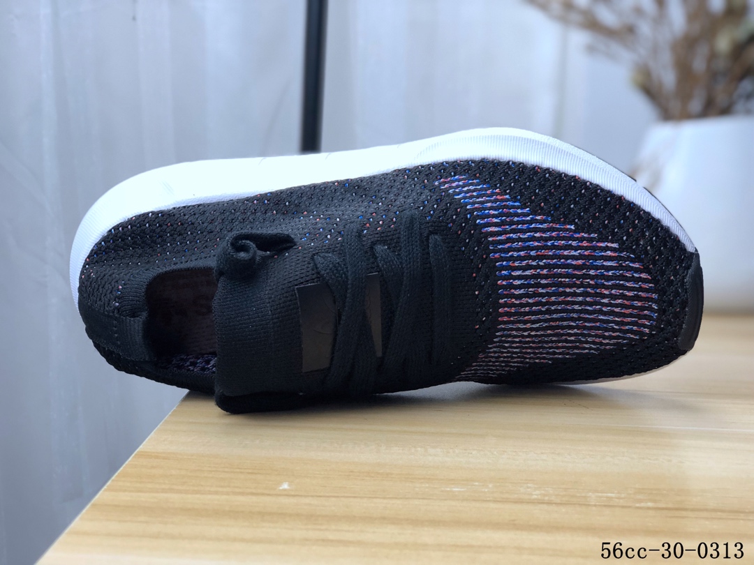 Adidas Swift Run PK 编织飞线 防滑耐磨 休闲运动跑步鞋！56cc-30-0313