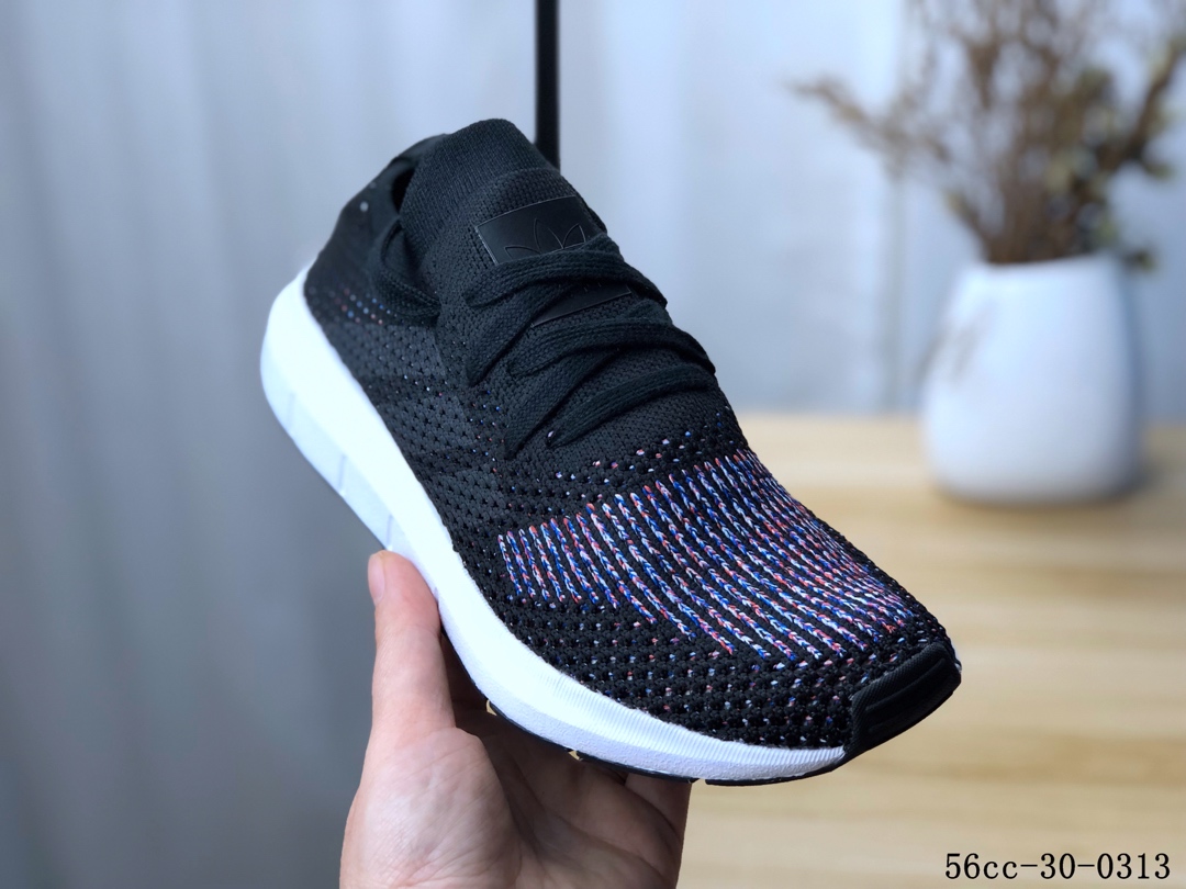 Adidas Swift Run PK 编织飞线 防滑耐磨 休闲运动跑步鞋！56cc-30-0313