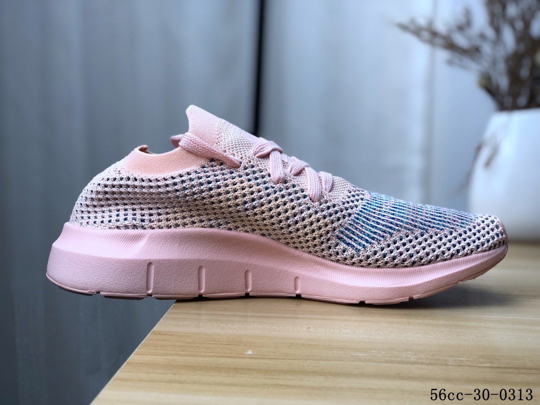 Adidas Swift Run PK 编织飞线 防滑耐磨 休闲运动跑步鞋！56cc-30-0313