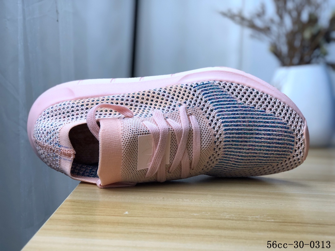 Adidas Swift Run PK 编织飞线 防滑耐磨 休闲运动跑步鞋！56cc-30-0313