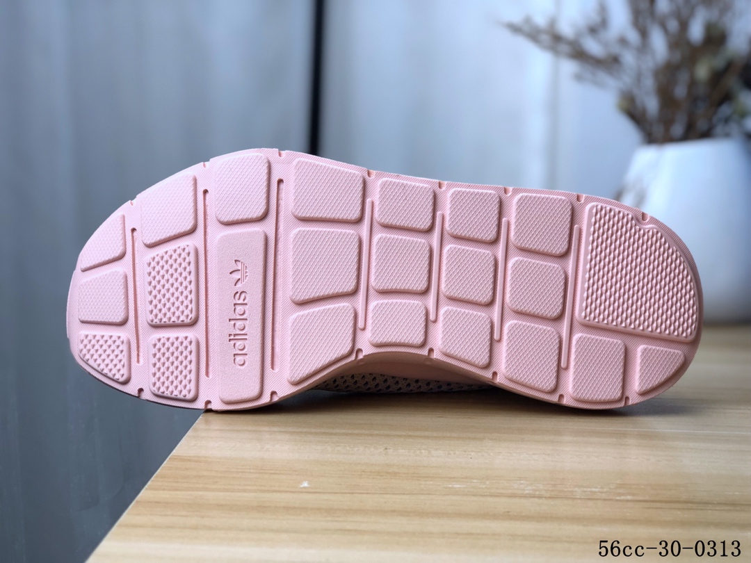 Adidas Swift Run PK 编织飞线 防滑耐磨 休闲运动跑步鞋！56cc-30-0313