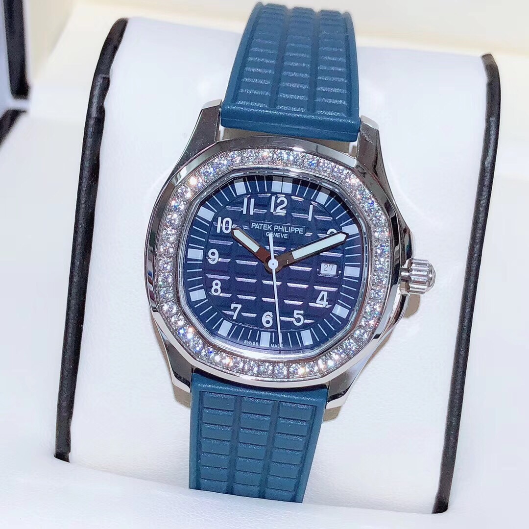 Patek Philippe 百达翡丽-PATEK PHlLlPPE 女表腕 AQUANAUT-5067A系列 既高端又奢华、浮雕表盘、斯华洛水晶镶嵌46颗、蓝宝石水晶玻璃 、带夜光效果、表径：35