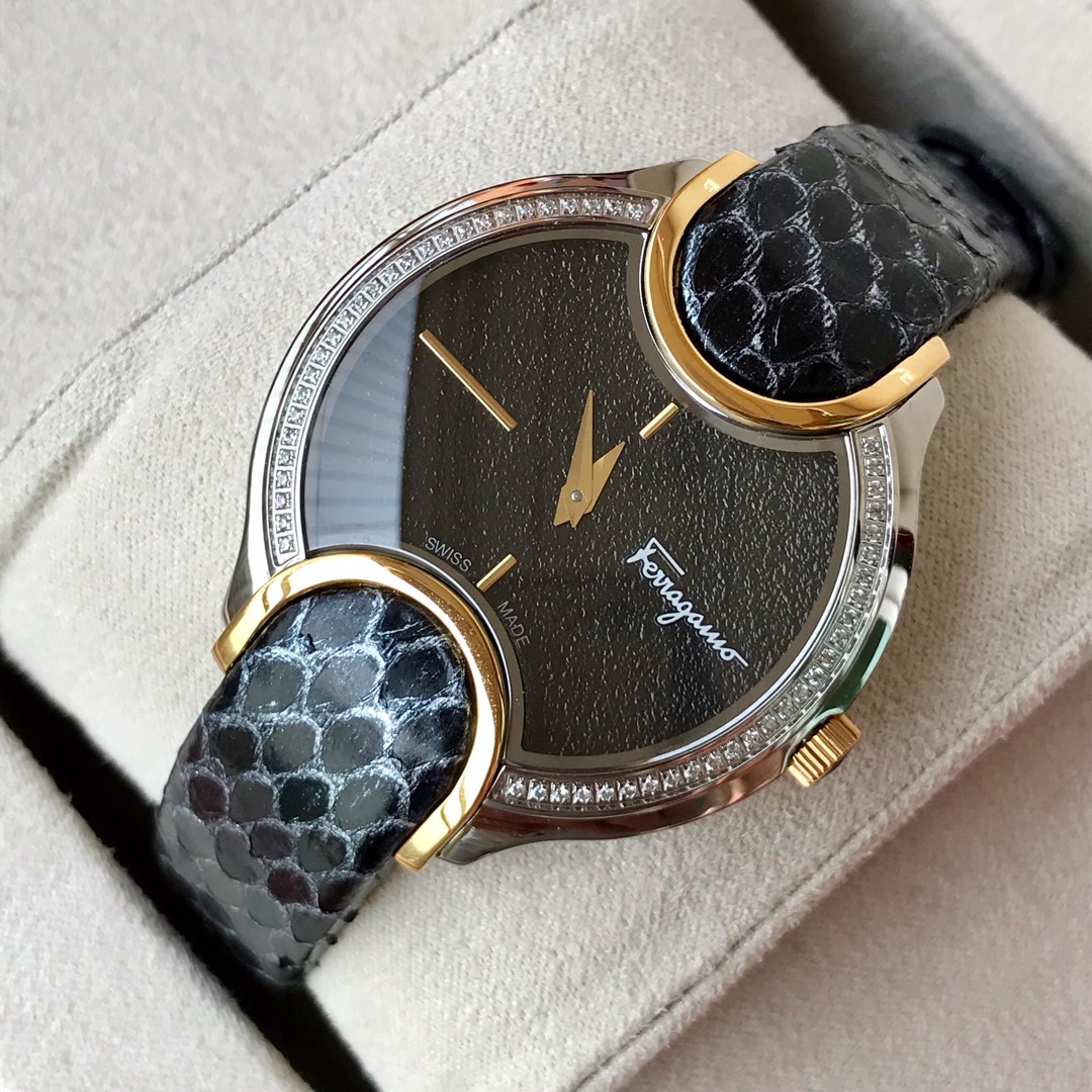“Salvatore Ferragamo FIZ Series Rose Gold Petal Lady Watch with Swiss Quartz”