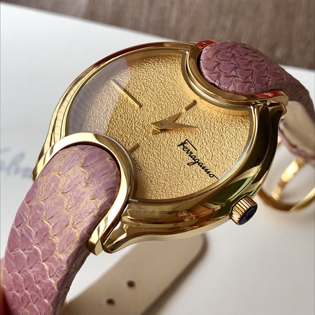 Feragamo FIZ Signature Rose Gold Lady Watch with Swiss Quartz and Snake Belt - 图片 7