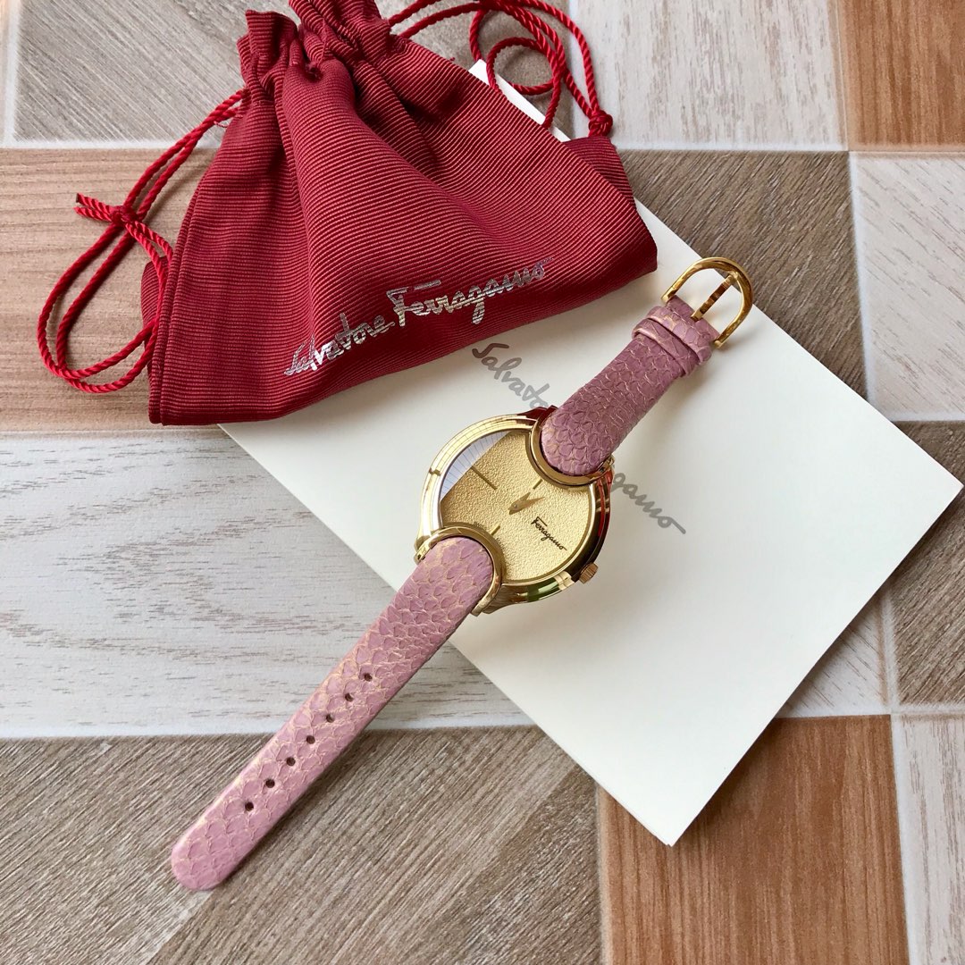 Feragamo FIZ Signature Rose Gold Lady Watch with Swiss Quartz and Snake Belt - 图片 3
