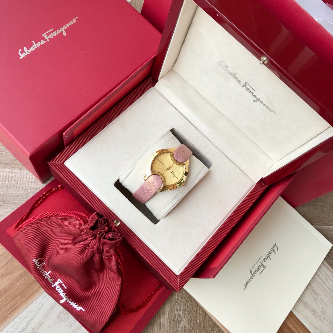 Feragamo FIZ Signature Rose Gold Lady Watch with Swiss Quartz and Snake Belt - 图片 2