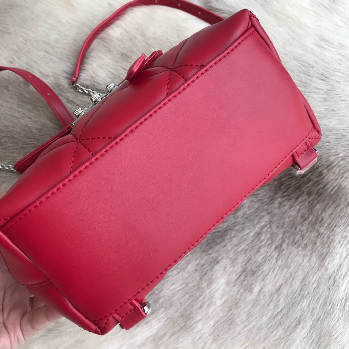 Evening Elegance: Furl'a's Italian Handbags for Special Occasions at Great Prices_voghion.com