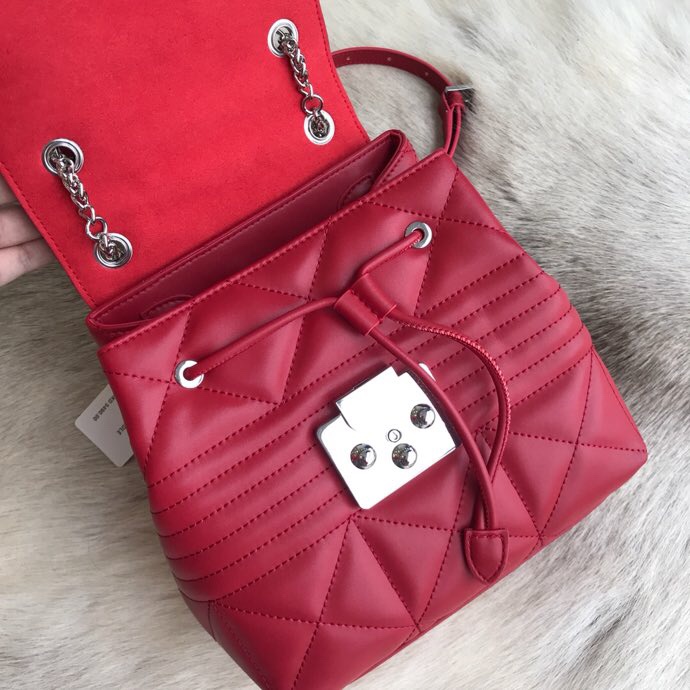 Evening Elegance: Furl'a's Italian Handbags for Special Occasions at Great Prices_voghion.com