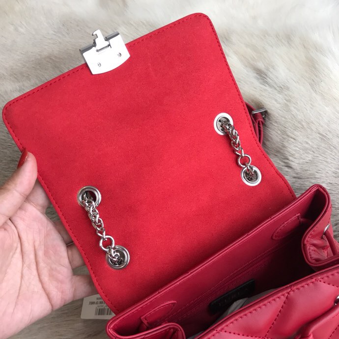 Evening Elegance: Furl'a's Italian Handbags for Special Occasions at Great Prices_voghion.com