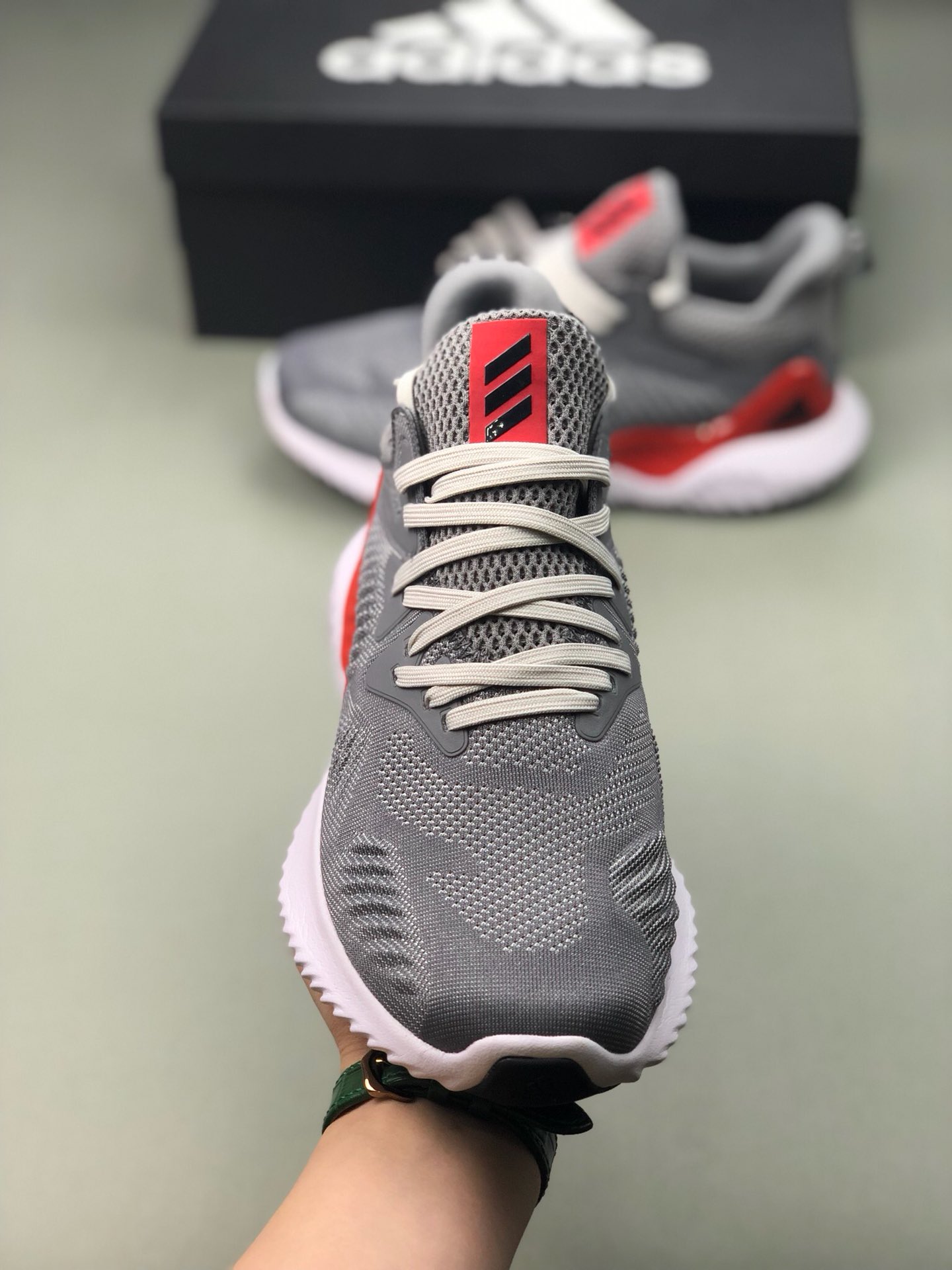 Adidas Alphabounce Beyond m高弹马牌鲨鱼鳃纹大底慢跑鞋  尺码：36 36? 37? 38 38? 39? 40 40? 41? 42 42? 43? 44 45?  #WX0313