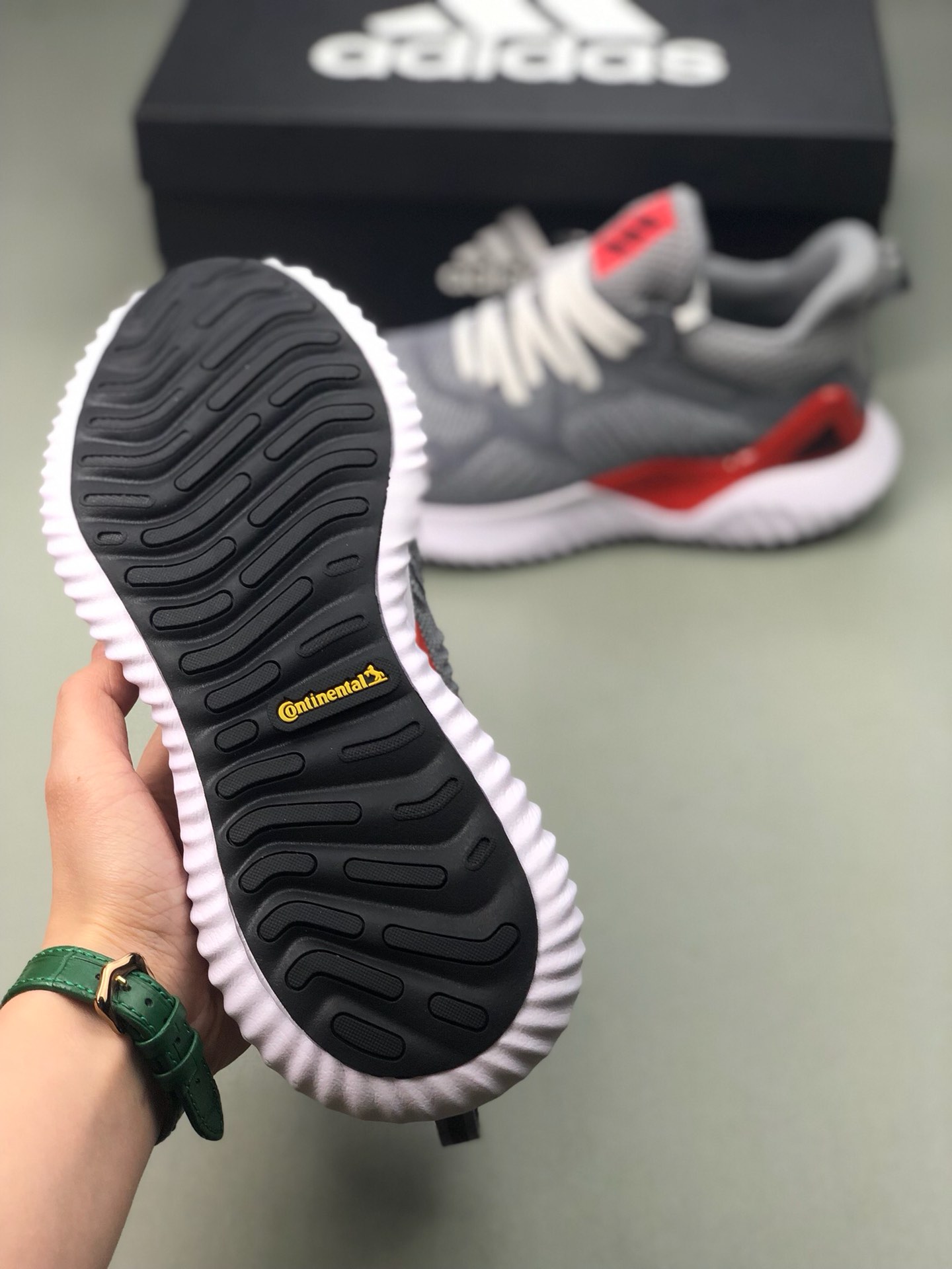 Adidas Alphabounce Beyond m高弹马牌鲨鱼鳃纹大底慢跑鞋  尺码：36 36? 37? 38 38? 39? 40 40? 41? 42 42? 43? 44 45?  #WX0313