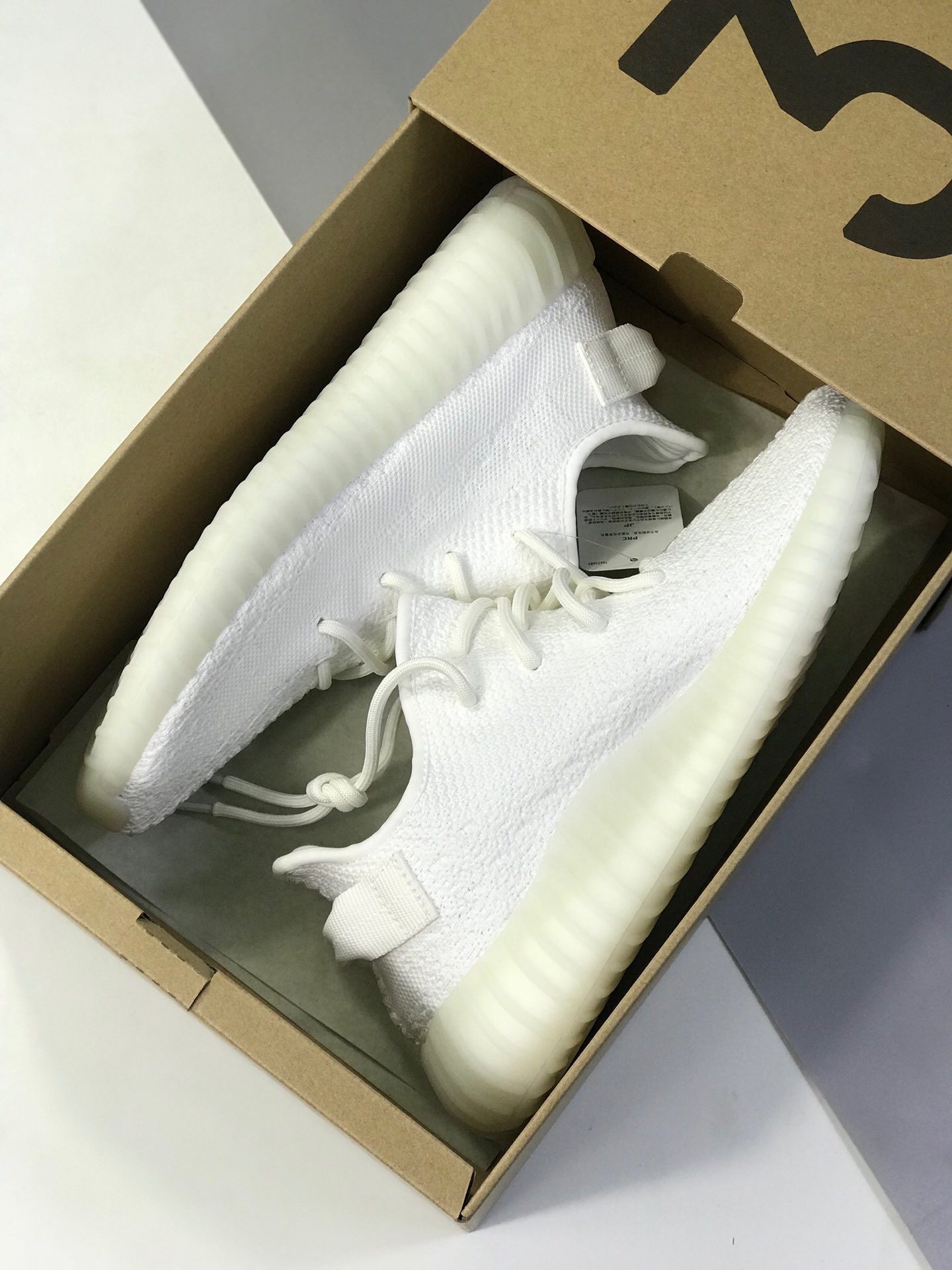 260最佳性价比OG纯原 小几率过验 大几率无法鉴定Adidas YEEZY 350 V2 白斑马官方发售配色 CP9633