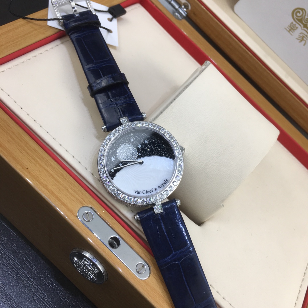 Van Cleef & Arpels 皇家 梵克雅宝日月星辰女款腕表