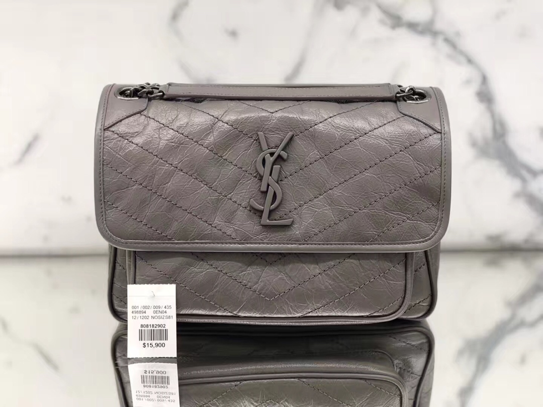 YSL 𝐍𝐢𝐤𝐢 28𝐜𝐦 邮差包 633158浅灰色/银链