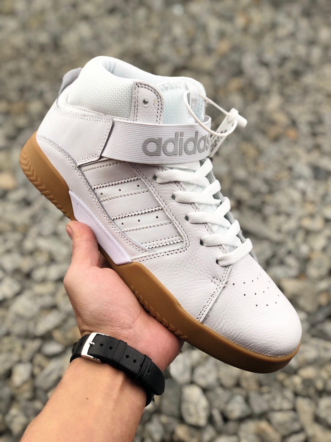 Adidas Originals 男女潮流头层皮休闲鞋   Size：36 36.5 37 38 38.5 39 40 40.5 41 42 42.5 43 44 44.5 45