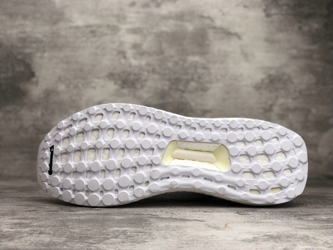 UB米花袜子鞋 Adidas Ultra Boost Uncaged LTD Triple Black BY2549 尺码：40 40.5 41 42 42.5 43 44 44.5 45 46