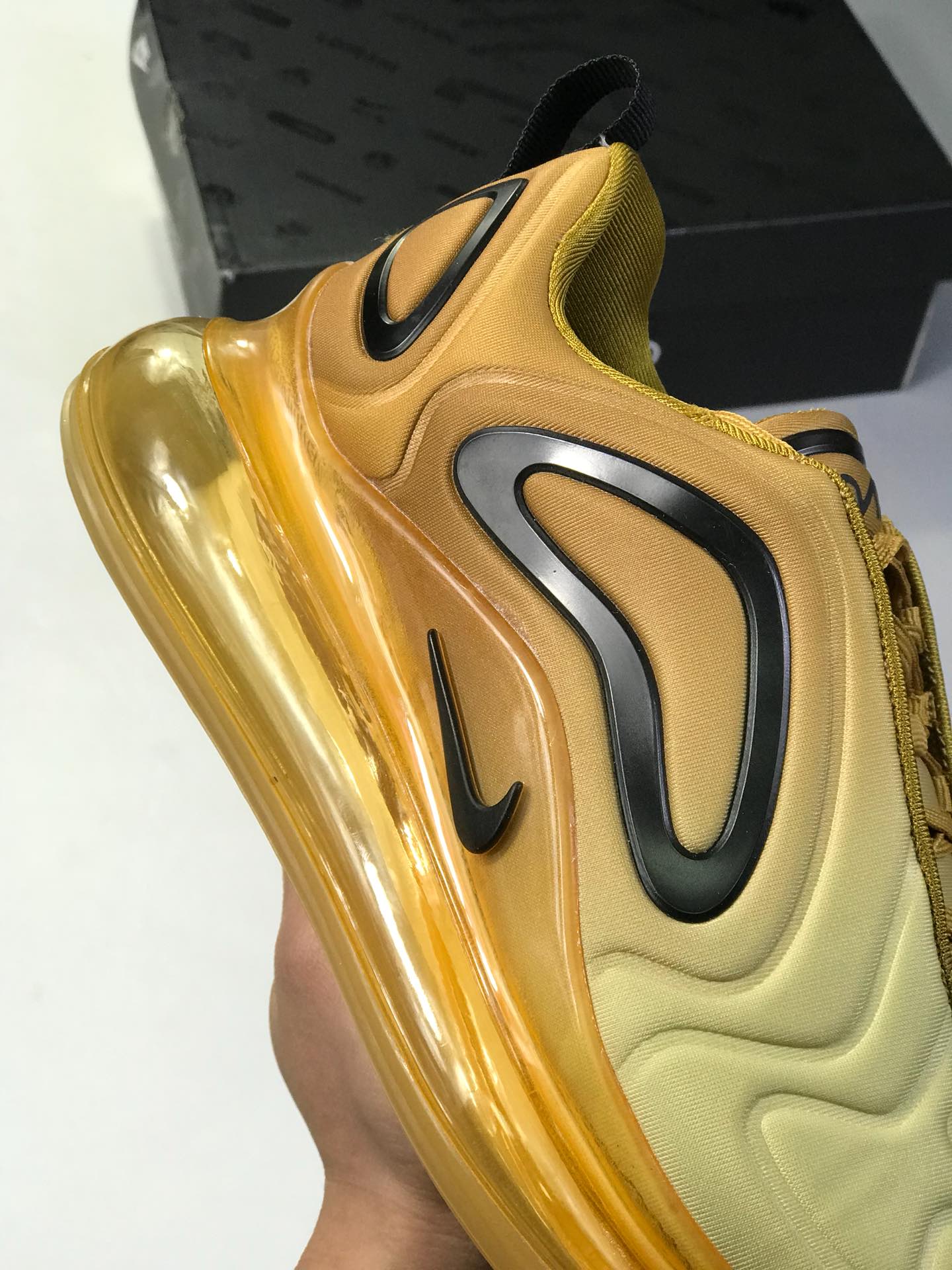 180纯原版 正确包装 耐克 Nike Air Max 720 天眼 气垫部分的全新升级  AO2924-400