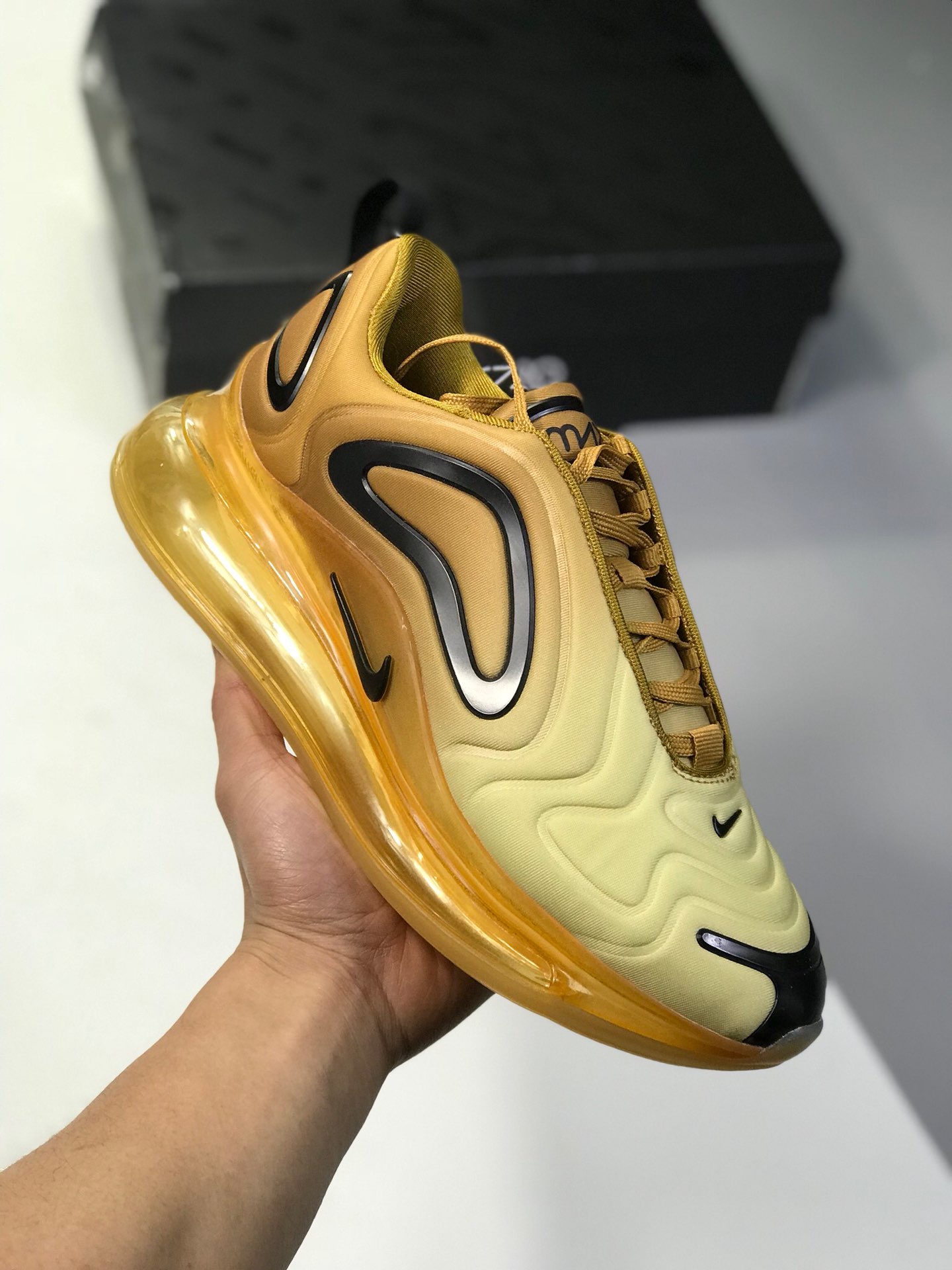 180纯原版 正确包装 耐克 Nike Air Max 720 天眼 气垫部分的全新升级  AO2924-400