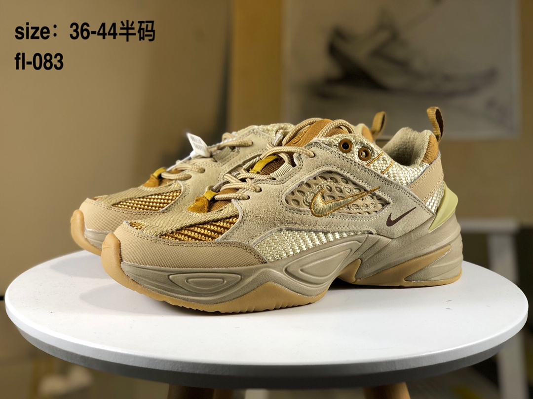 Nike/耐吉M2K Tekno香蕉黄亮彩扎染复古休闲老爹鞋  融合了原款的精髓并赋予了它“粗重厚实”的外观一种现代感，轮廓造型格外的复古，同时也有极高的辨识度。官方货号#AO3108-009 PCSIZE:36 36.5 37.5 38 38.5 39 40 40.5 41 42 42.5 43 44 45