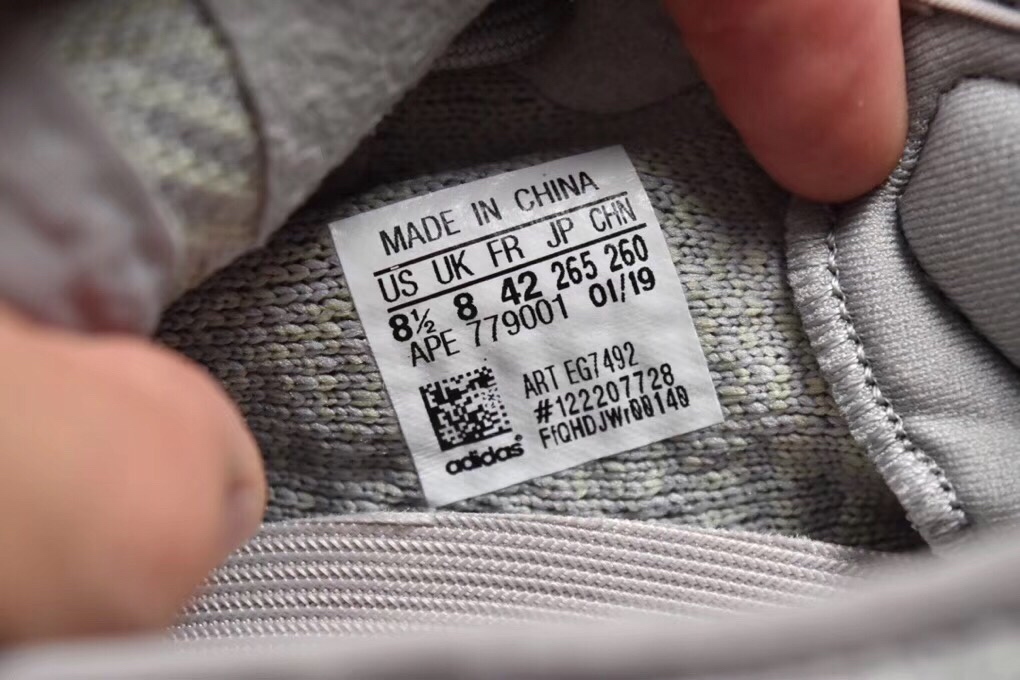 Authenticated Adidas Yeezy Boost 350V2 (true from Yeezy 3.0 series 8