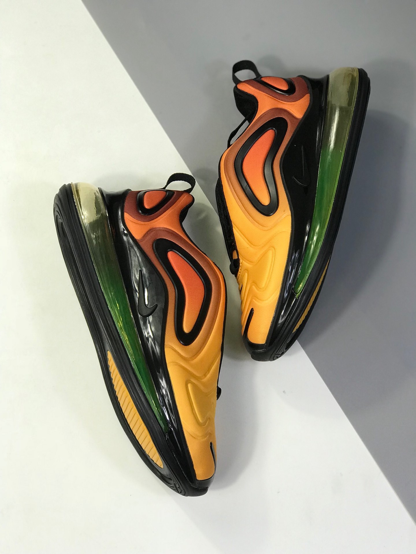 180目前最顶级720 司级小潘底 耐克 Nike Air Max 720 天眼 气垫部分的全新升级 采用全掌一体式设计