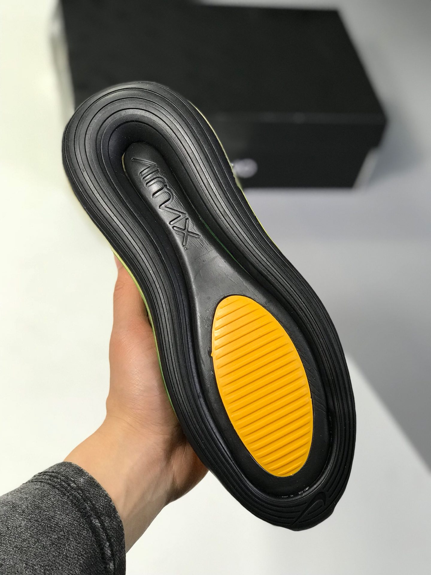 180目前最顶级720 司级小潘底 耐克 Nike Air Max 720 天眼 气垫部分的全新升级 采用全掌一体式设计
