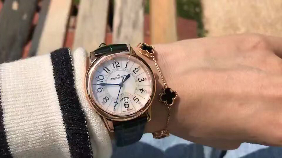 Cartier 积家约会女款系列视频欣赏