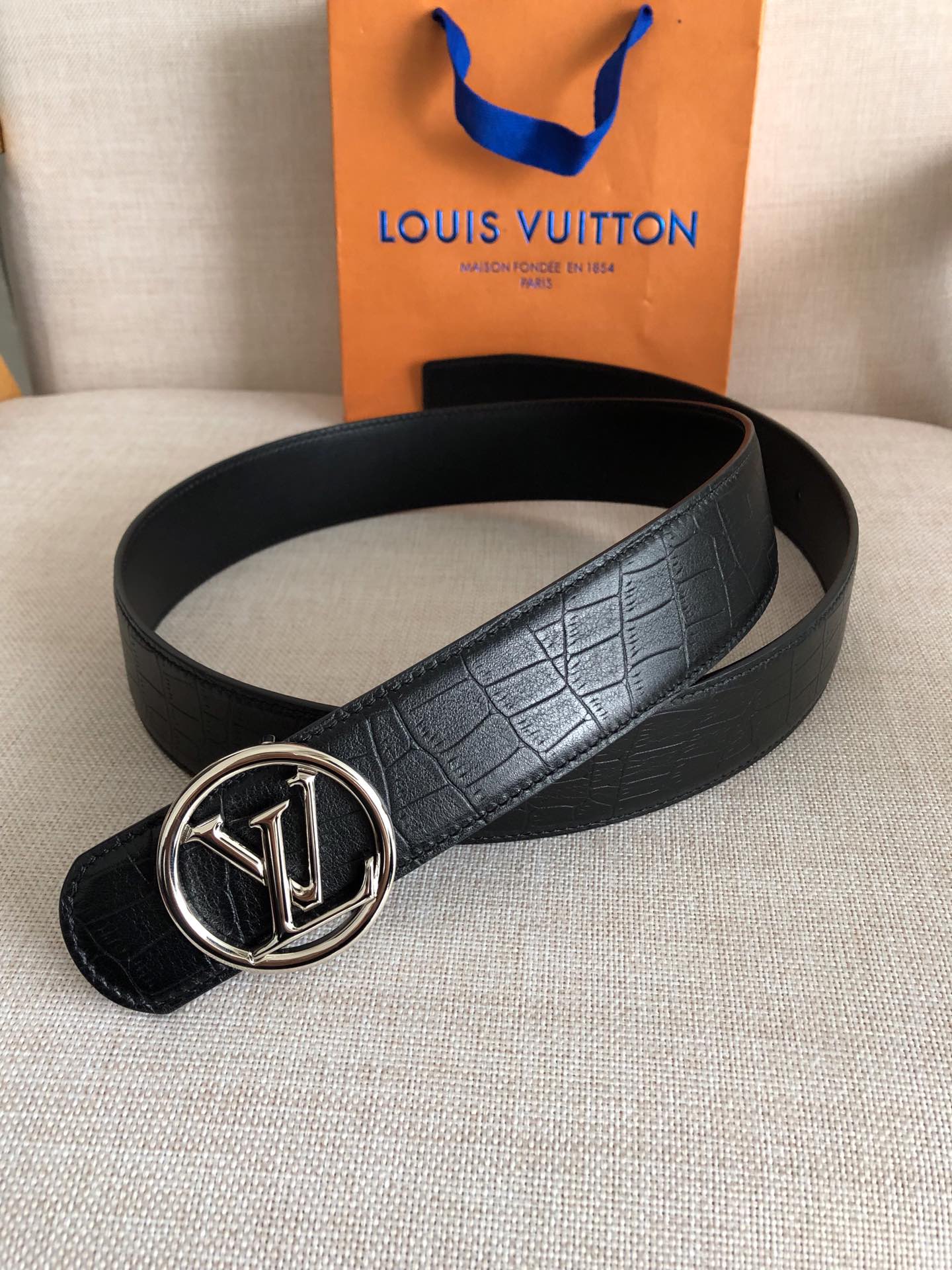 路易威登 Louis Vuitton 高定典藏名品高定成衣时装外套连衣裙衬衫T恤 #C26FDAFF 3