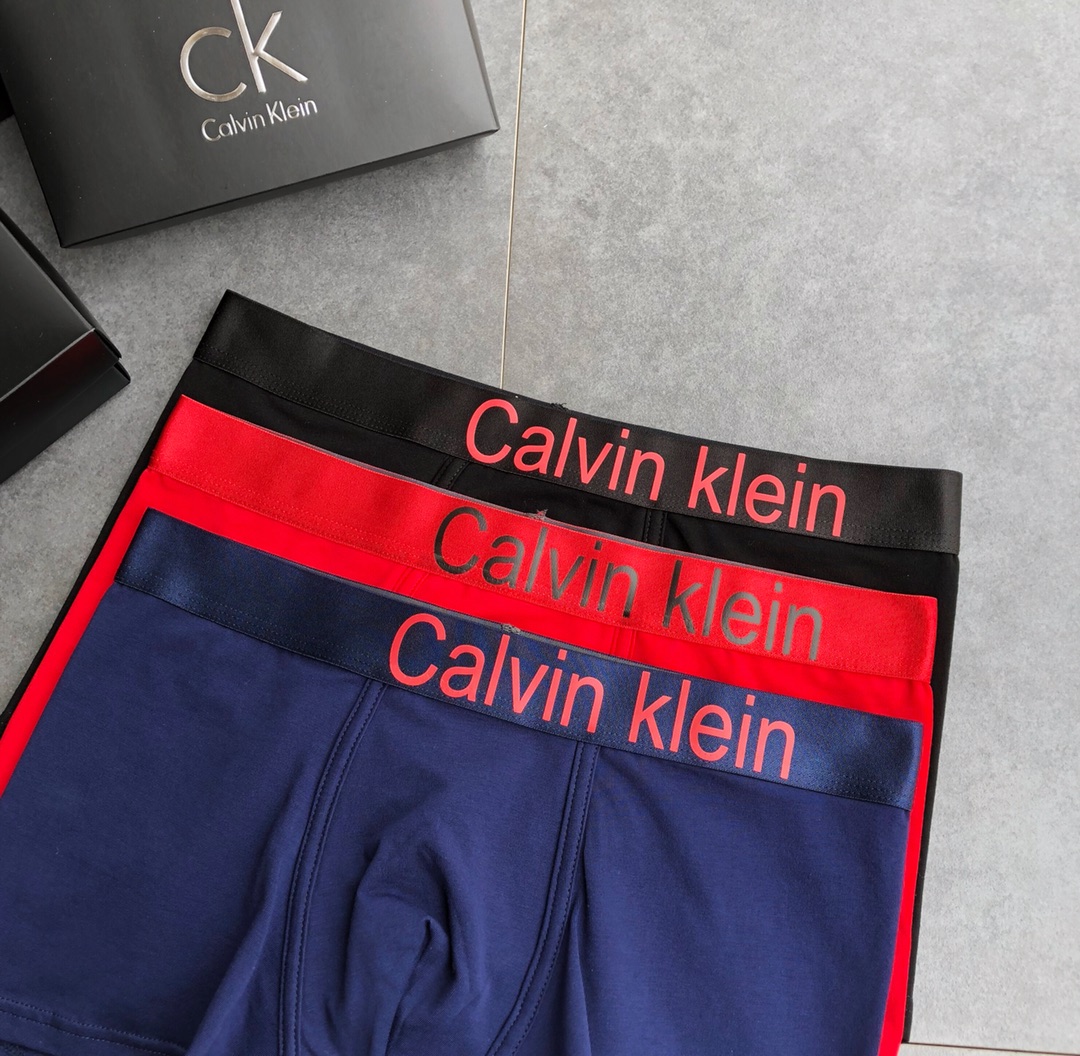 CK经典款外贸公司合作订单时尚百搭舒适男士内裤科学配95%棉+5%氨纶,柔软舒适透气有型！一盒3条L-X