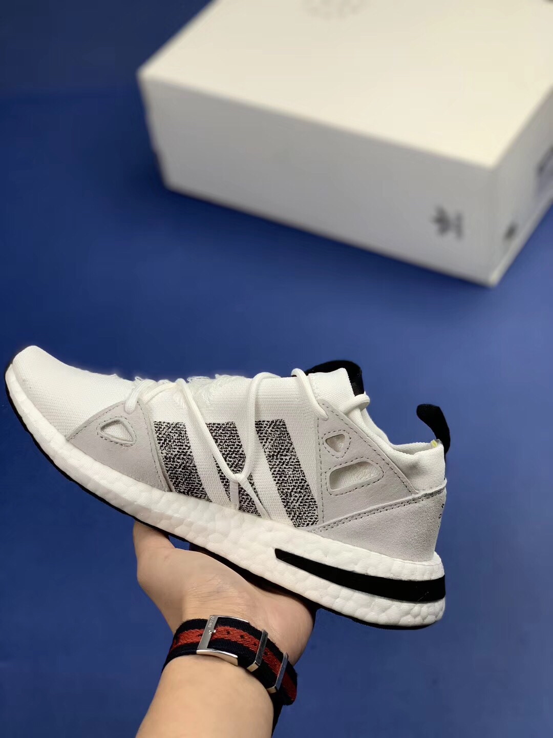 130 真爆 Adidas x Naked Arkyn Boost 鱼鳞爆米花大底