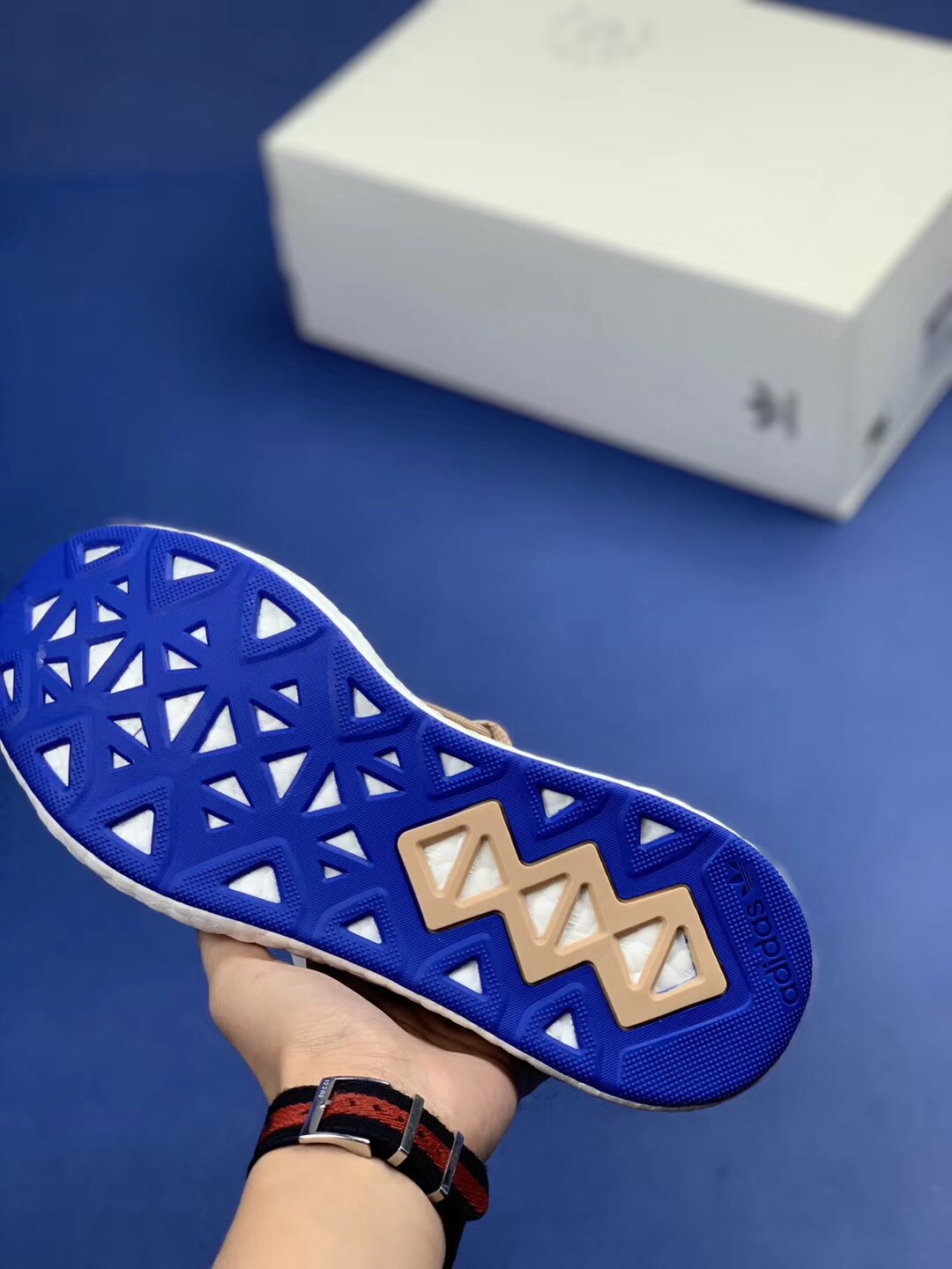 130 真爆 Adidas x Naked Arkyn Boost 鱼鳞爆米花大底