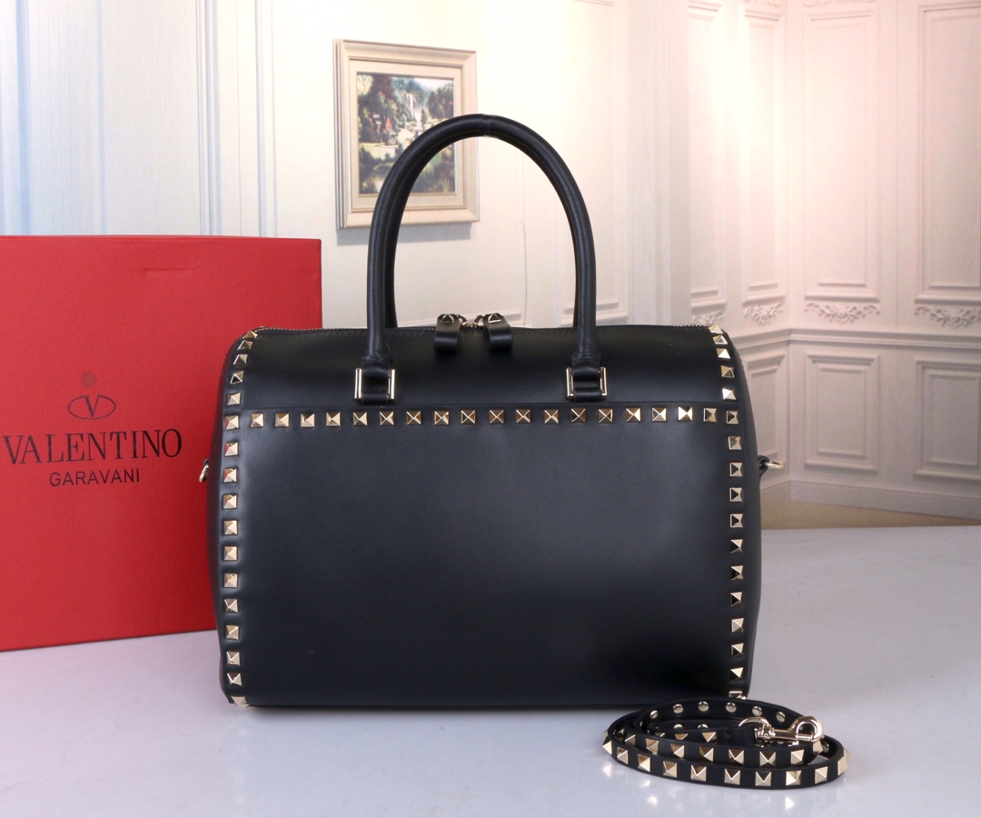Valentino Bags Handbags At Cheap Price
 Fashion
