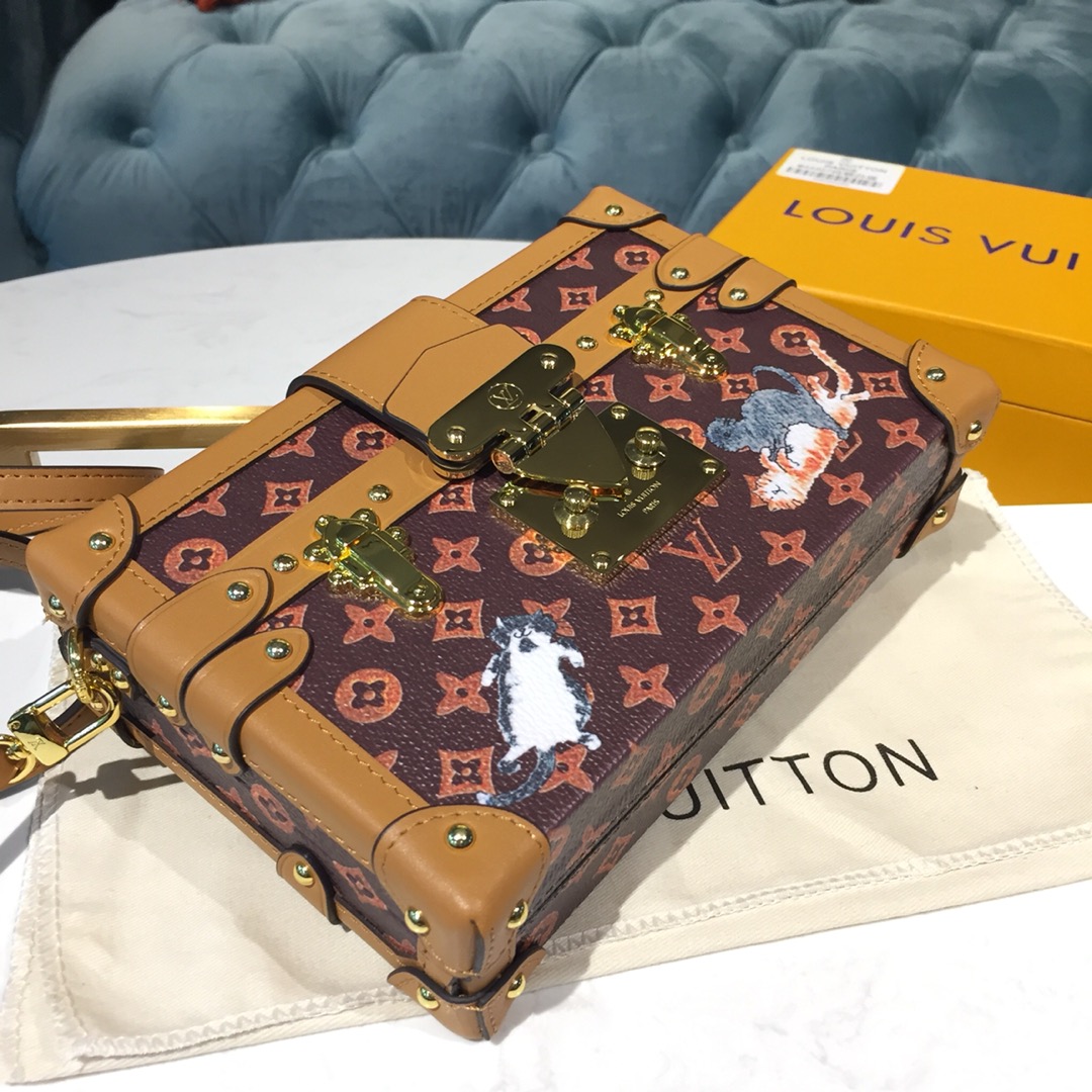 Louis Vuitton LV Petite Malle Handbags Crossbody & Shoulder Bags Gold Printing Steel Buckle Monogram Canvas Cowhide Sheepskin Spring Collection M44407