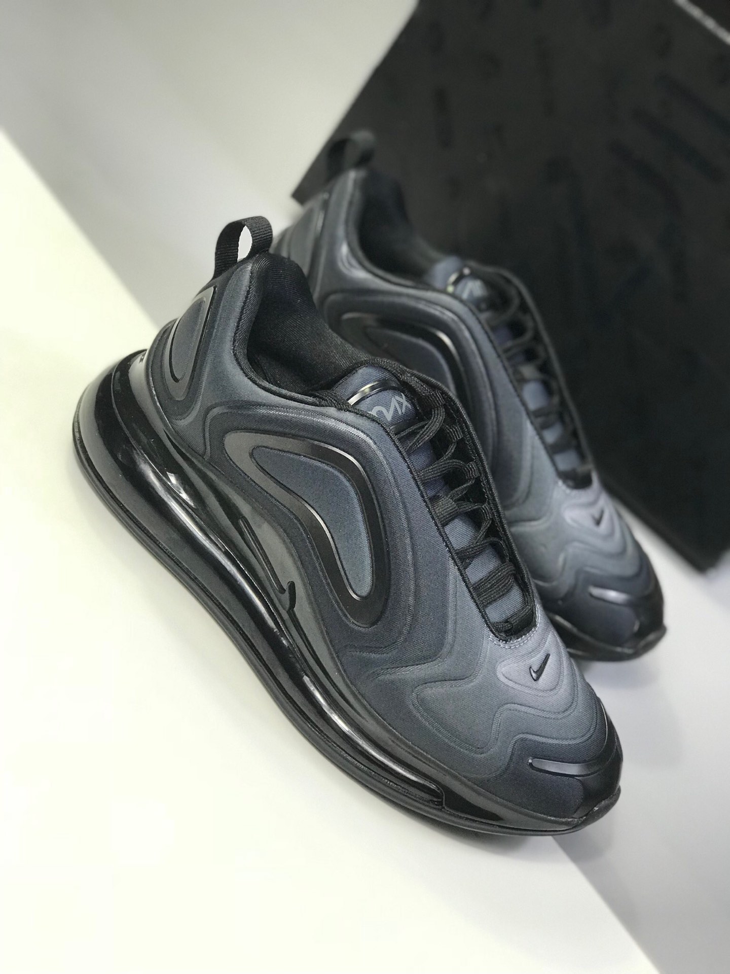 180目前最顶级720 司级小潘底 耐克 Nike Air Max 720 天眼 气垫部分的全新升级 采用全掌一体式设计