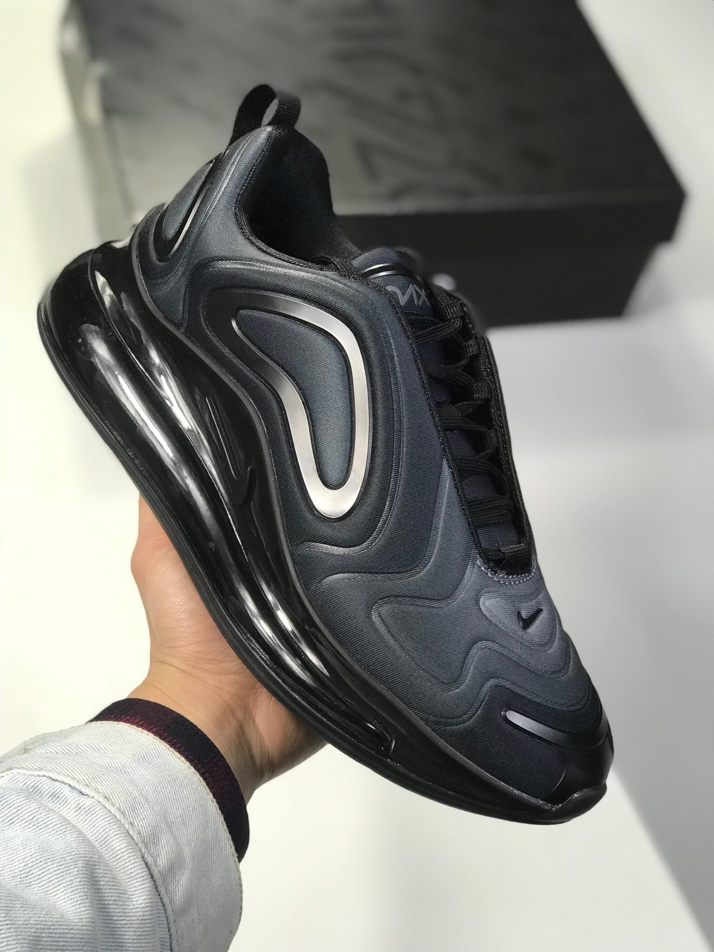 180目前最顶级720 司级小潘底 耐克 Nike Air Max 720 天眼 气垫部分的全新升级 采用全掌一体式设计
